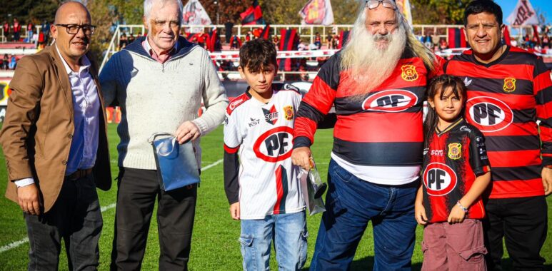 Rubens Nicola y Coto Acevedo: leyendas del club homenajeadas